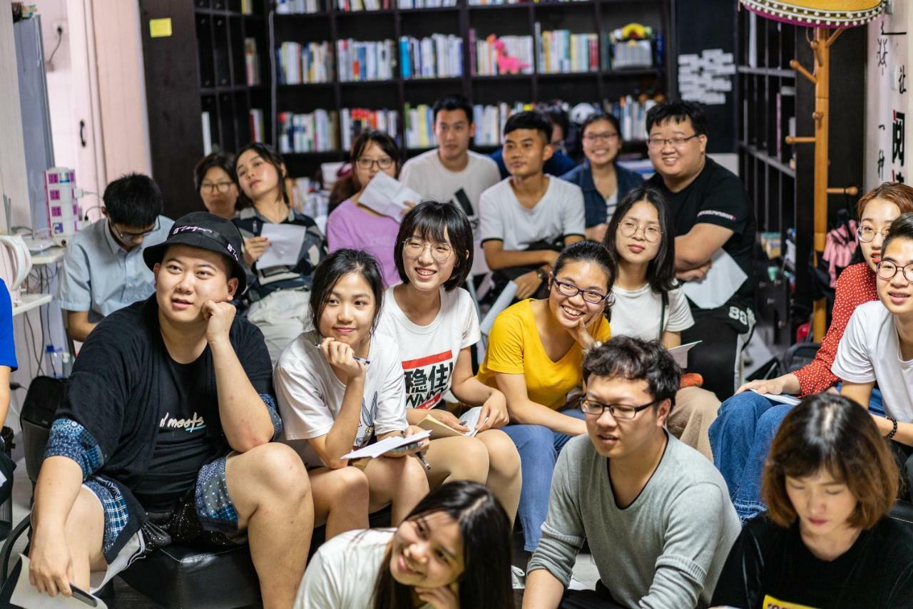 Youth Space Guangzhou Buitenkant foto